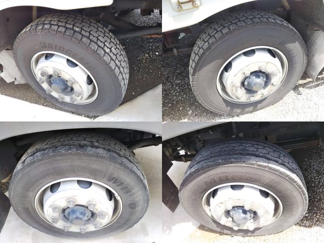 いすゞギガアルミウイング大型（10t）[写真12]