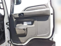 いすゞギガアルミウイング大型（10t）[写真23]