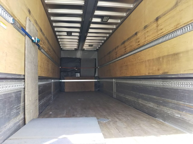 いすゞギガアルミウイング大型（10t）[写真03]