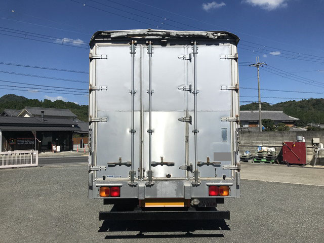 日野レンジャー幌ウイング中型（4t）[写真10]