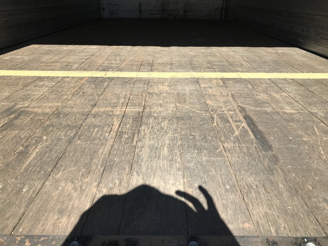 日野レンジャー幌ウイング中型（4t）[写真13]