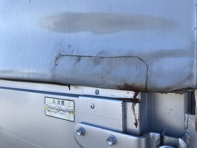 日野レンジャー幌ウイング中型（4t）[写真16]