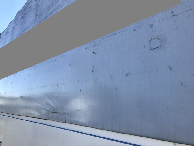 日野レンジャー幌ウイング中型（4t）[写真17]