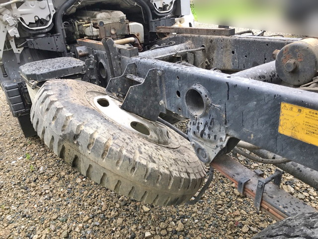 三菱ふそうキャンターダンプ小型（2t・3t）[写真11]