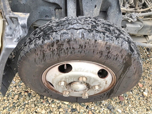 三菱ふそうキャンターダンプ小型（2t・3t）[写真13]