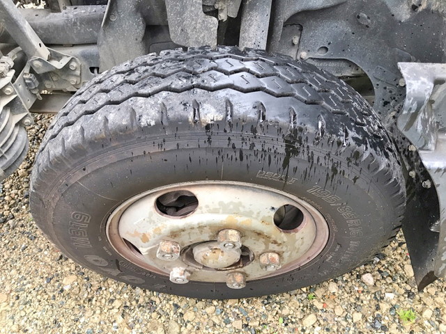 三菱ふそうキャンターダンプ小型（2t・3t）[写真14]