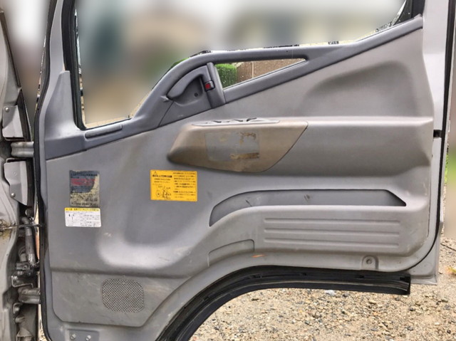 三菱ふそうキャンターダンプ小型（2t・3t）[写真23]