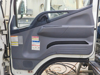 三菱ふそうキャンタークレーン3段小型（2t・3t）[写真31]