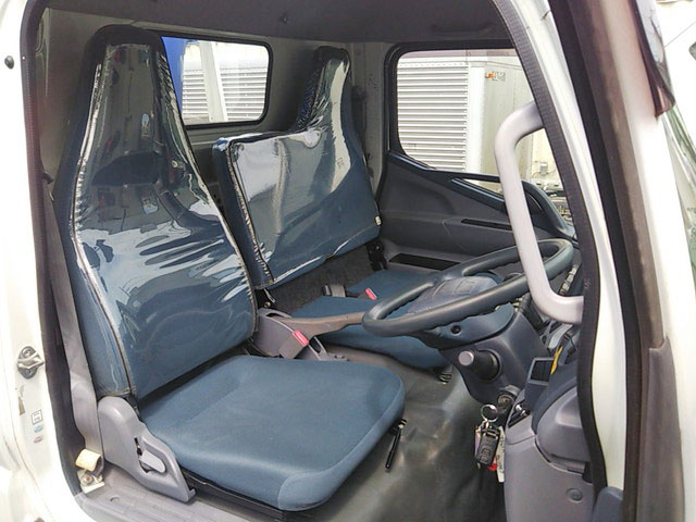 三菱ふそうキャンタークレーン3段小型（2t・3t）[写真34]