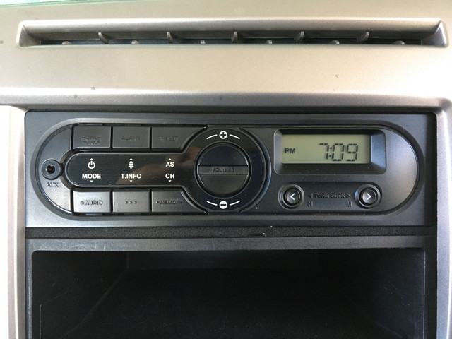 UDトラックスコンドル平ボディ中型（4t）[写真35]