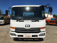 UDトラックスコンドル平ボディ中型（4t）[写真06]