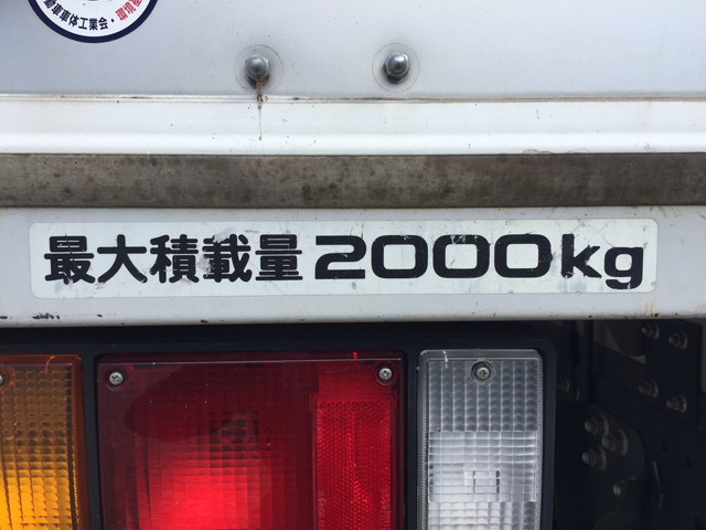 いすゞエルフアルミバン小型（2t・3t）[写真15]