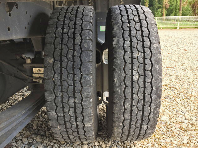 いすゞエルフアルミバン小型（2t・3t）[写真18]