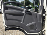 いすゞエルフアルミバン小型（2t・3t）[写真25]