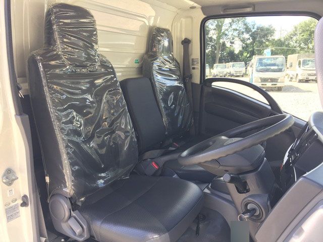 いすゞエルフアルミバン小型（2t・3t）[写真28]