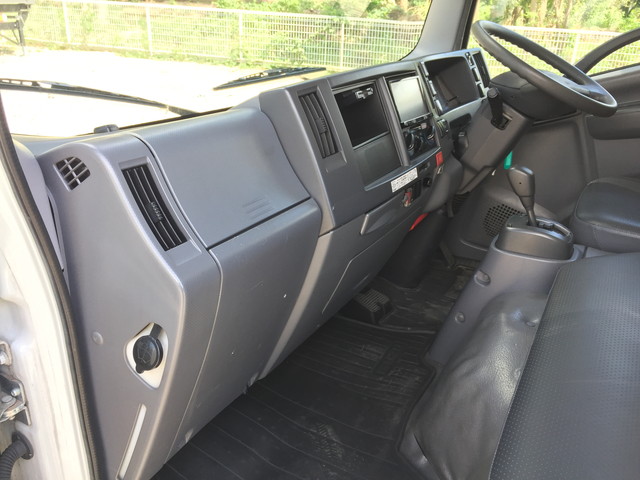 いすゞエルフアルミバン小型（2t・3t）[写真29]