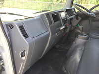 いすゞエルフアルミバン小型（2t・3t）[写真29]