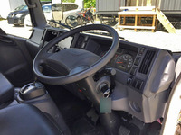 いすゞエルフアルミバン小型（2t・3t）[写真30]