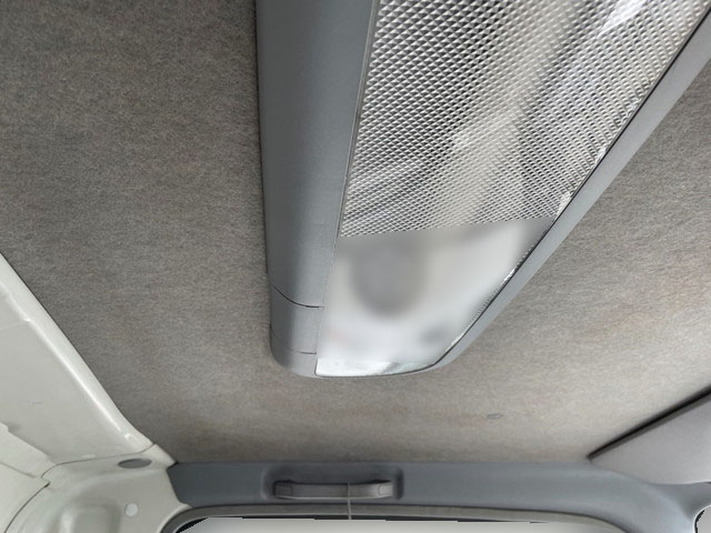 いすゞエルフアルミバン小型（2t・3t）[写真21]