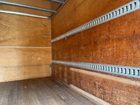 いすゞエルフアルミバン小型（2t・3t）[写真06]