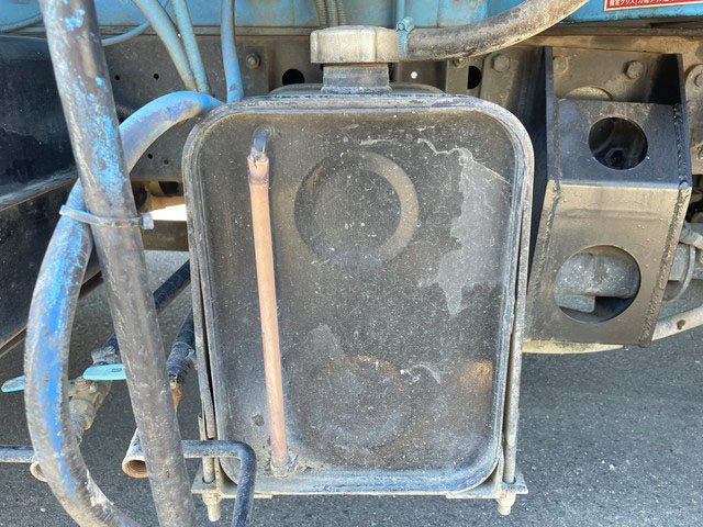 いすゞフォワード道路作業車中型（4t）[写真23]