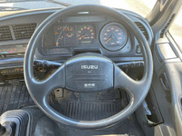 いすゞフォワード道路作業車中型（4t）[写真35]