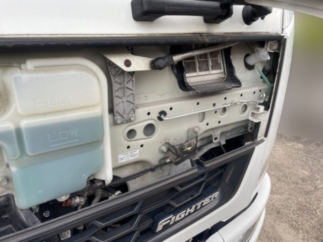 三菱ふそうファイターアルミブロック中型（4t）[写真10]