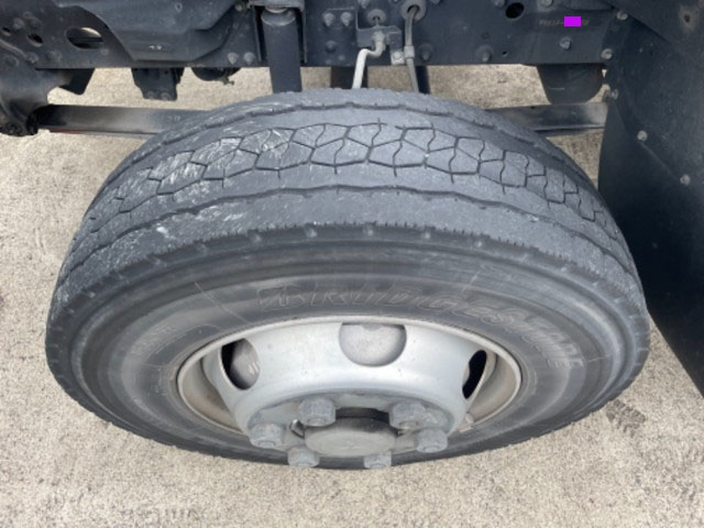 三菱ふそうファイターアルミブロック中型（4t）[写真11]