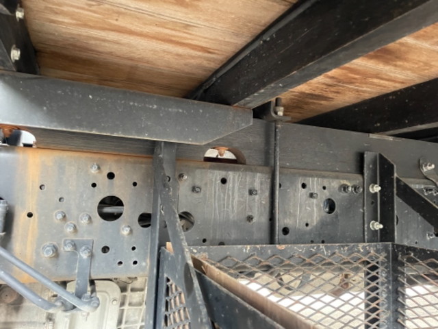 三菱ふそうファイターアルミブロック中型（4t）[写真14]