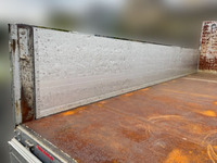 三菱ふそうファイターアルミブロック中型（4t）[写真06]