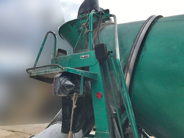 日野レンジャーミキサー車（コンクリートミキサー）中型（4t）[写真03]