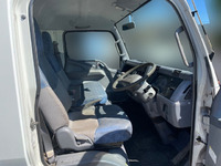 三菱ふそうキャンター平ボディ小型（2t・3t）[写真15]