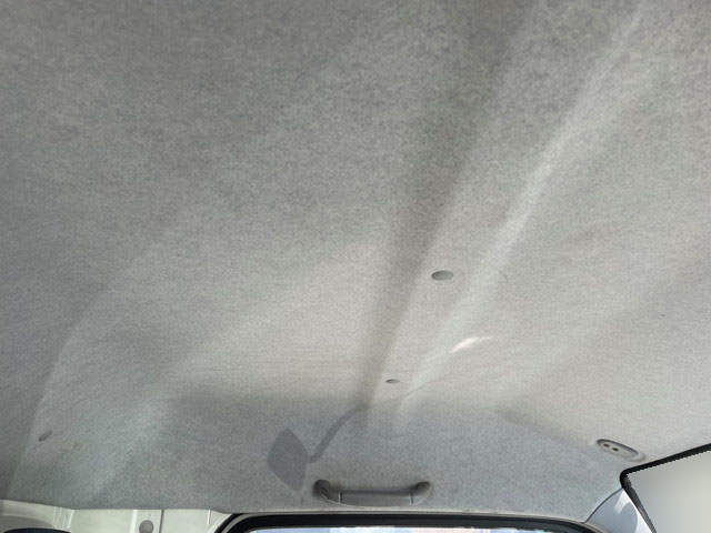 三菱ふそうキャンター平ボディ小型（2t・3t）[写真16]