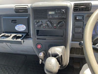 三菱ふそうキャンター平ボディ小型（2t・3t）[写真18]