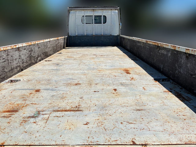 三菱ふそうキャンター平ボディ小型（2t・3t）[写真03]