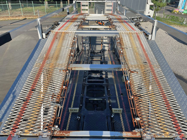 日野レンジャーキャリアカー増トン（6t・8t）[写真13]