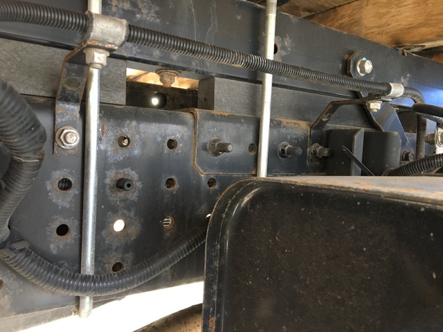 三菱ふそうキャンタークレーン3段小型（2t・3t）[写真24]