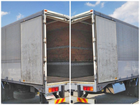 日野プロフィアアルミウイング大型（10t）[写真11]