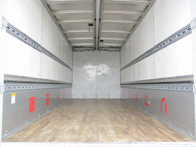 日野レンジャーアルミウイング中型（4t）[写真03]