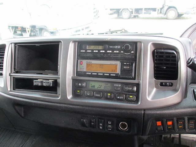 日野レンジャーアルミウイング中型（4t）[写真06]