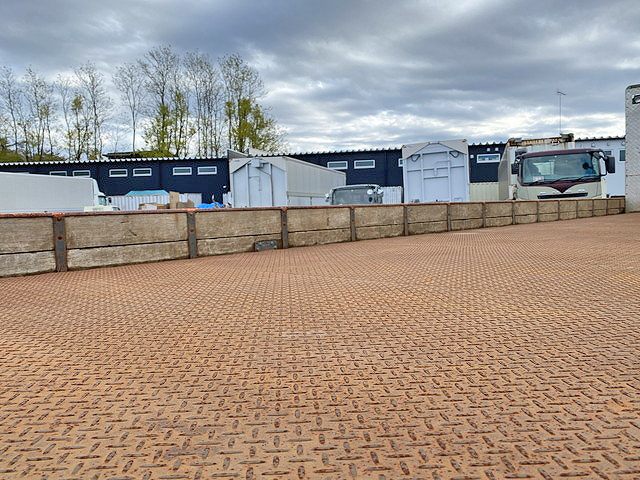 UDトラックスクオンクレーン5段大型（10t）[写真12]