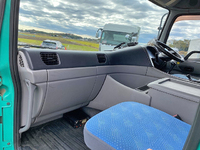 UDトラックスクオンクレーン5段大型（10t）[写真30]