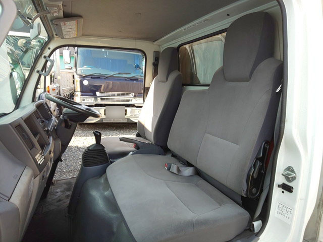 マツダタイタン幌車小型（2t・3t）[写真28]