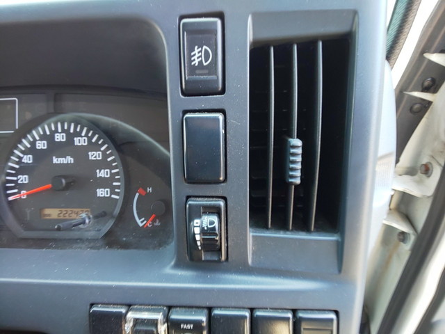 マツダタイタン幌車小型（2t・3t）[写真32]