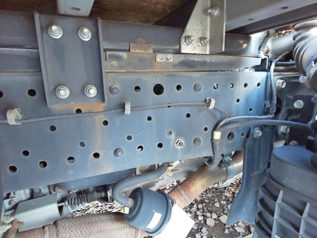 いすゞエルフアルミバン小型（2t・3t）[写真19]