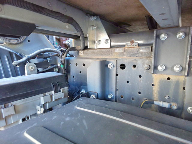 いすゞエルフアルミバン小型（2t・3t）[写真20]