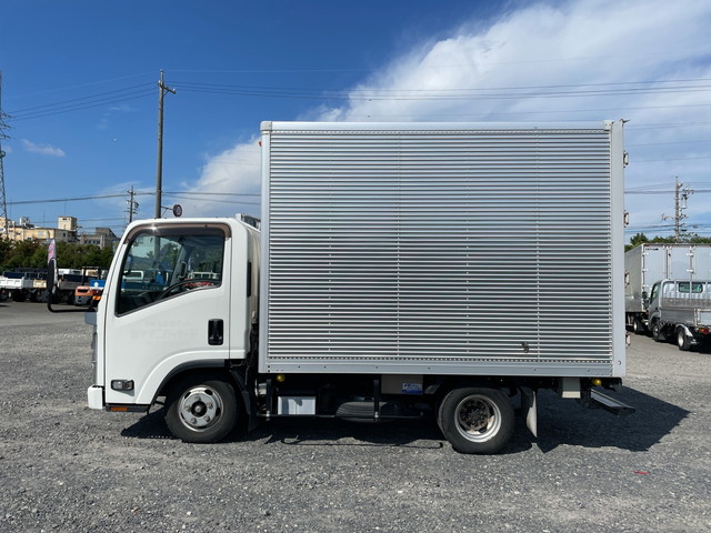 いすゞエルフアルミバン小型（2t・3t）[写真05]