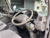 トヨタダイナ平ボディ小型（2t・3t）[写真31]