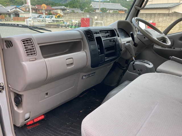 トヨタダイナ平ボディ小型（2t・3t）[写真33]