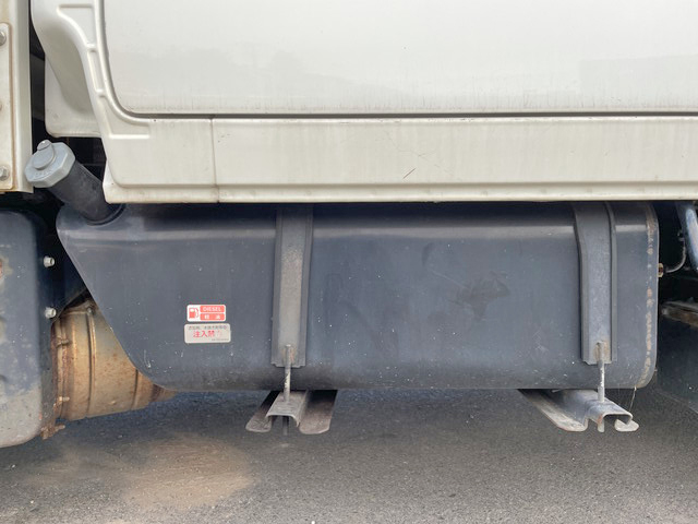 いすゞエルフダブルキャブ（Wキャブ）小型（2t・3t）[写真18]